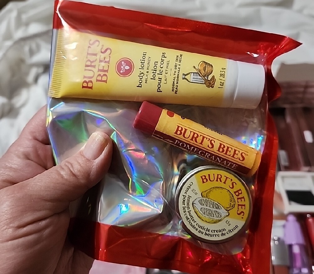 Self Care And Makeup Bundle 46 Items - Picture 2 of 16